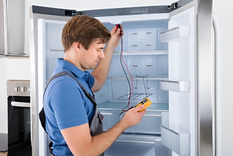 Refrigerator repair in San Diego